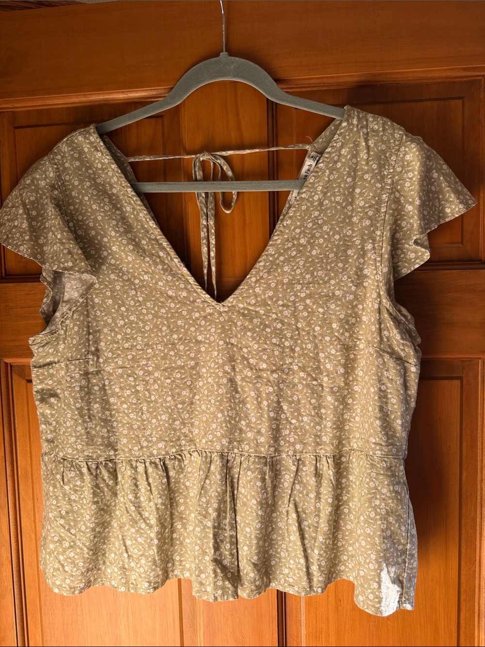 Abercrombie & Fitch Olive Green Floral Peplum V-Neck Top